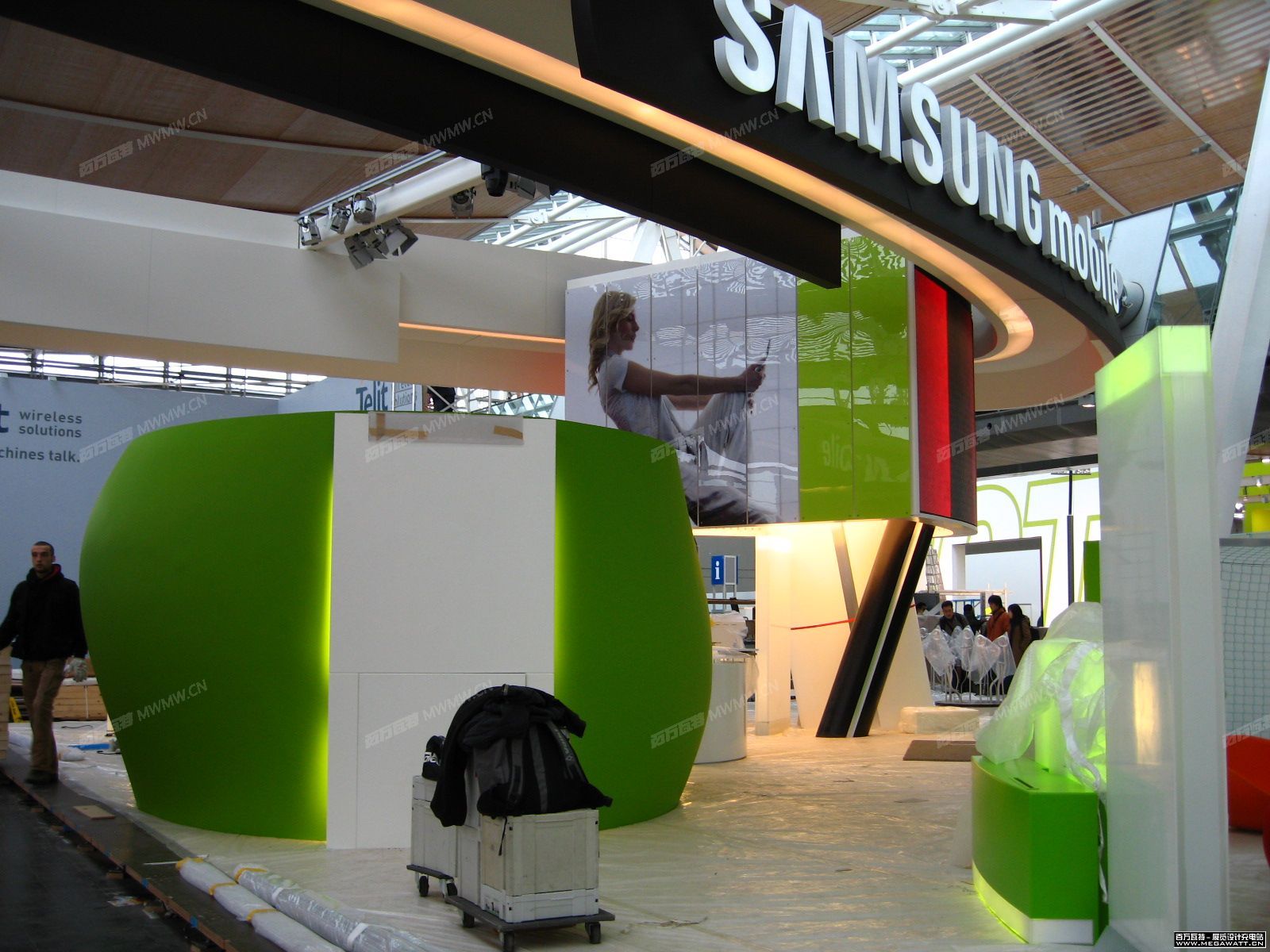 26hall-  move in  -2006 cebit 32.JPG